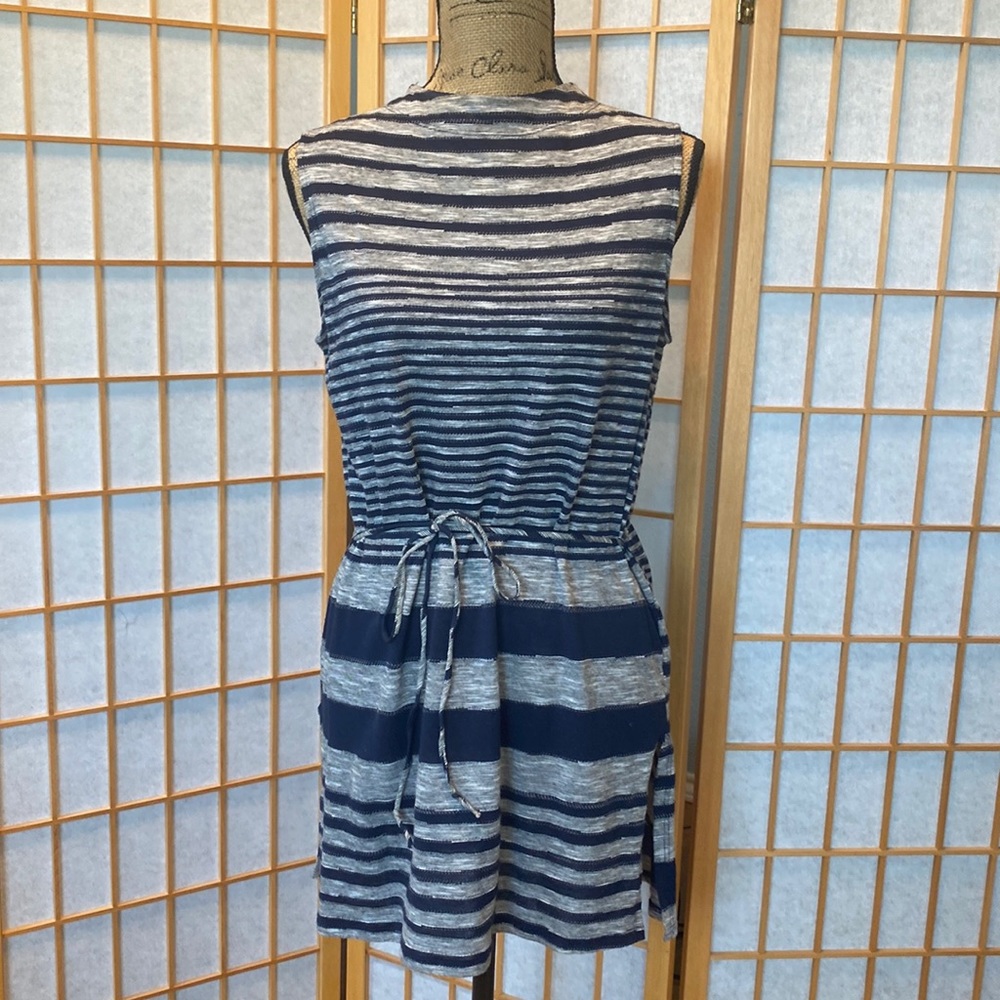 Anthropologie tunic top